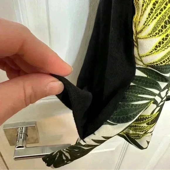 George Tank Top Sleeveless Leaves Yellow, Black, & Green Size XXL - Picture 5 of 16